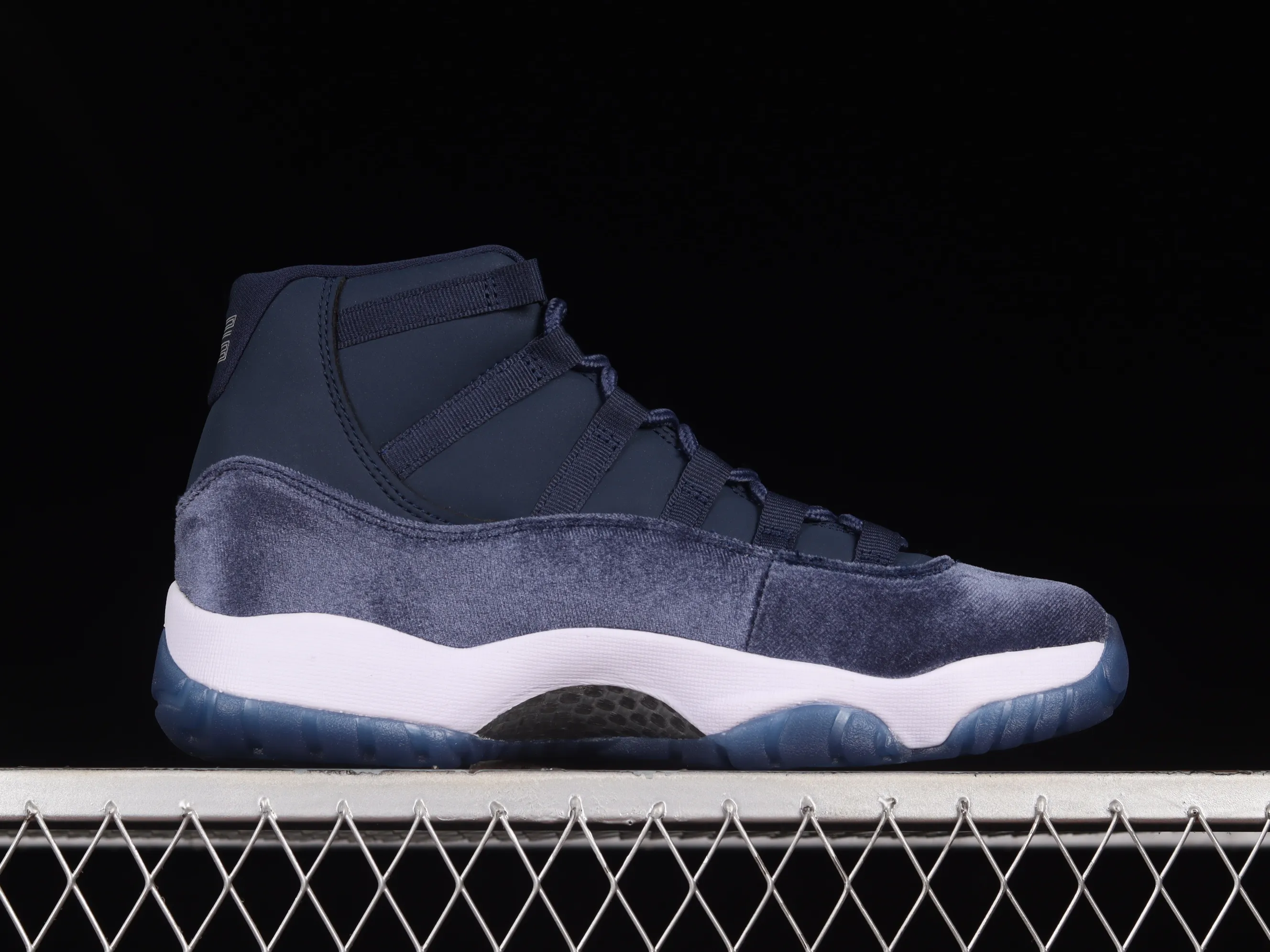 All categories Air Jordan Jordan series basketball shoes Air Jordan 11 Air Jordan 11 Velvet "Midnight Navy" AJ11 Joe 11 Midnight Blue AR0715-441